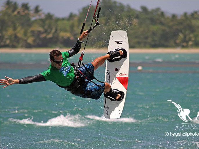 Kite surfing Bruce kite surfing